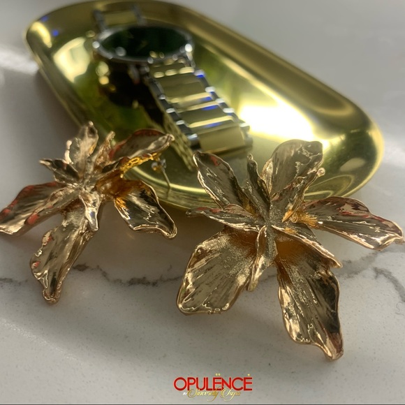 Melrose Earrings (Gold) - Picture 5 of 5